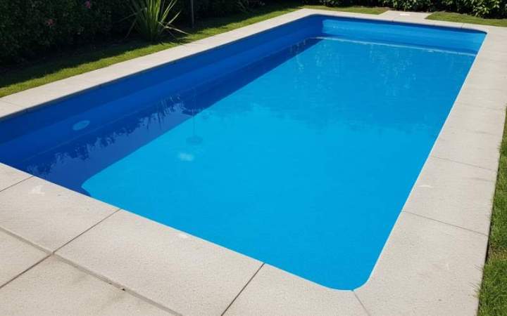 Petite piscine Saint-Bonnet-de-Mure